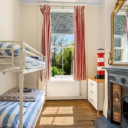 Luxurious Victorian, A Few Minutes From The Beach - Sleeps 2 Adults And Up To 3 Children Apartment St Leonards-on-Sea Екстериор снимка