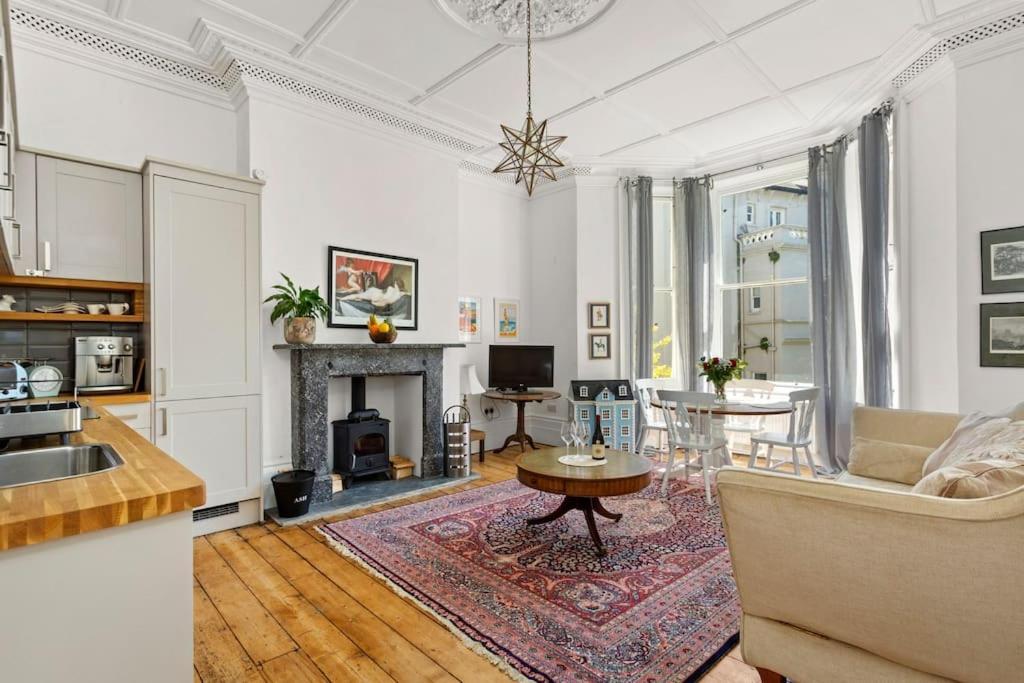 Luxurious Victorian, A Few Minutes From The Beach - Sleeps 2 Adults And Up To 3 Children Apartment St Leonards-on-Sea Екстериор снимка