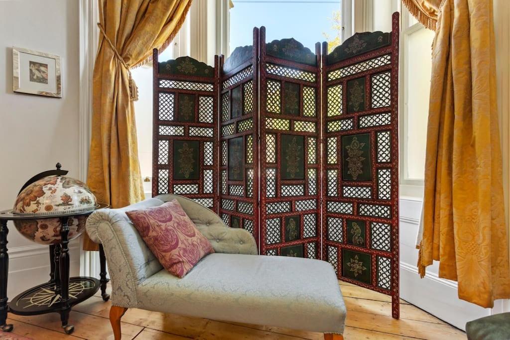 Luxurious Victorian, A Few Minutes From The Beach - Sleeps 2 Adults And Up To 3 Children Apartment St Leonards-on-Sea Екстериор снимка